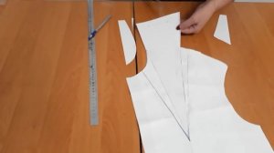 Моделирование V-образной горловины с закрытой нагрудной вытачкой переходящей в воротник стойку.mp4