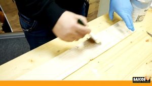 Чем закрасить сучки на вагонке. Белая грунтовка Vorstreichfarbe grundweiss SAICOS.