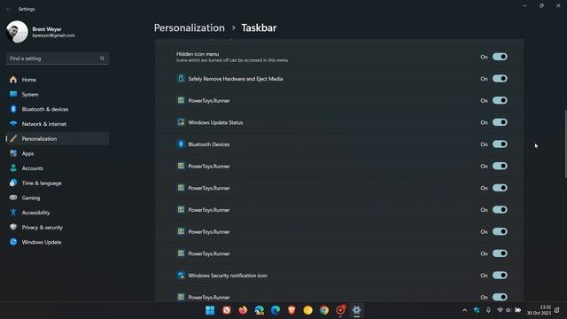 How to Declutter your Taskbar on Windows 11 смотреть онлайн