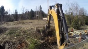 Рабочие будни. Экскаватор-погрузчик CAT 432e