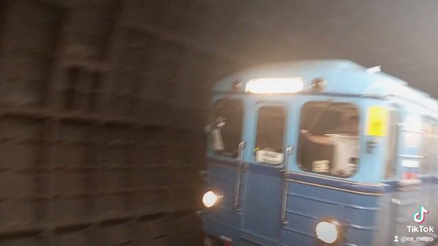 еж3 (парад поездов 9.09) на станции савёловская (БКЛ) смотреть онлайн