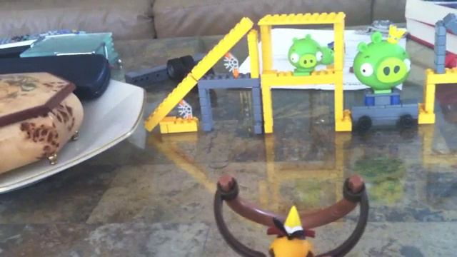 Angry Birds K'NEX Hammin' Around смотреть онлайн