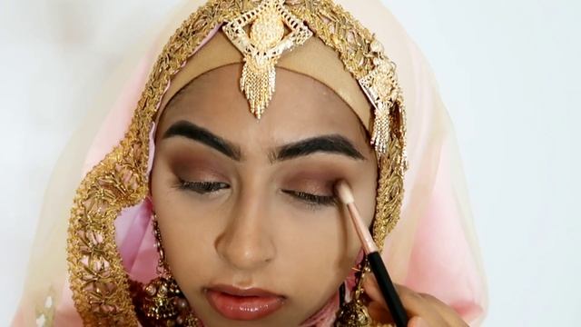 Rose Gold Bridal Transformation - USING AFFORDABLE MAKEUP смотреть онлайн