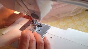Роликовый (ролевой) шов