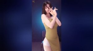 Красивый танец💐 Красивая девушка