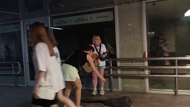 6.06.2023 Девушка Наталья здорово поет / Браво / Ты далеко от меня / смотреть онлайн