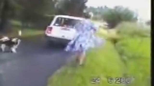 Ржака. Баба осталась в одних трусах