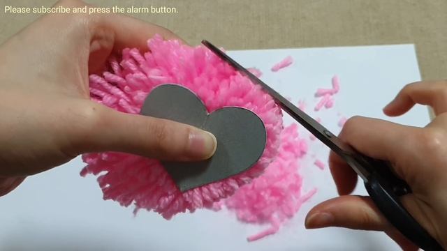 Easy Pom Pom Heart Making Idea with Fingers - Amazing Valentine's Day Craft - How to Make Yarn Hear смотреть онлайн