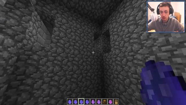 КАК ПОСТРОИТЬ ОГРОМНЫЙ ЗАМОК ЗА 10 СЕКУНД В МАЙНКРАФТ БЕЗ МОДОВ смотреть онлайн