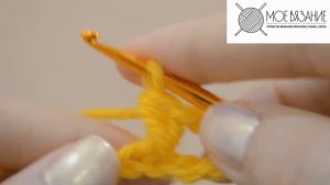 Полустолбики, сплетенные крест накрест