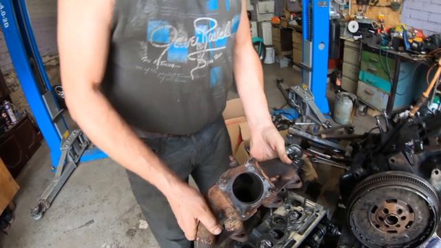 250 СИЛ ГОЛЬФ 2 (ep2) ЧИСТКА И ПОКРАСКА ДВИГАТЕЛЬЯ / ВЫПУСКНОЙ КОЛЛЕКТОР 1.6 TD ПРИМЕРКА ТУРБИНЫ 2. смотреть онлайн