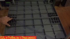 Хороший складной стол из жесткого пластика для рыбалки и природы.Супер складной стол.