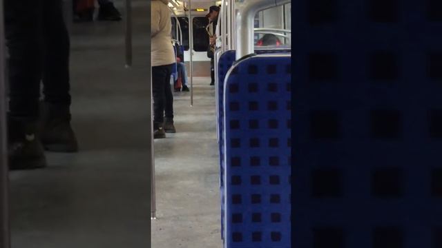 Попрошайка заслуживает уважения, саксофон все дела смотреть онлайн