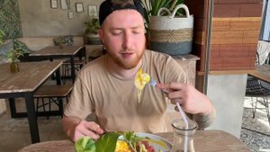 Остров Бали. Кута. Развод туристов. Обзор магазина.