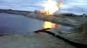 Шестой день горит скважина Арктикгаз 25.08.2013