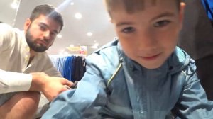 СОБРАЛ ПЕРВОКЛАССНИКА ИЗ МАЛОИМУЩЕЙ СЕМЬИ В ШКОЛУ