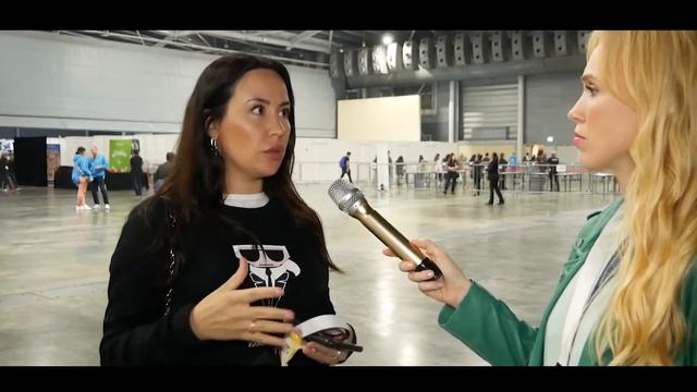 Зачем ездить со своей второй половинкой на семинары Тони Роббинса смотреть онлайн