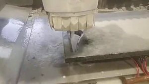 Фрезеровка гранитного ограждения на ФАБРИКЕ КАМНЯ