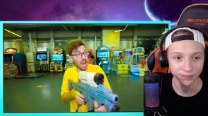 ВЛАД А4 24 ЧАСА В ИГРОВОМ ЦЕНТРЕ ! СОРВАЛ ДЖЕКПОТ РЕАКЦИЯ НА А4