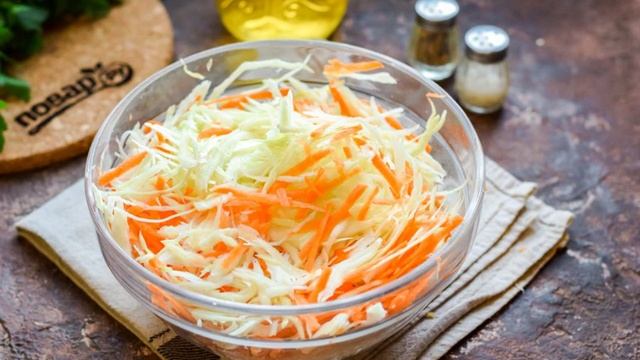 Салат Скороспелка из капусты