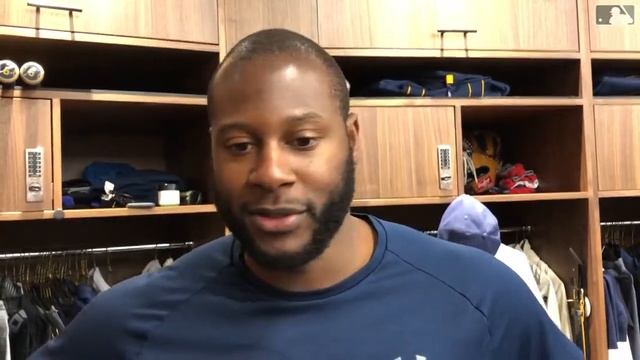 The Brewers react to Christian Yelich's extension смотреть онлайн