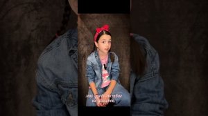 Смотрю видео это не в стендап эта сидаун