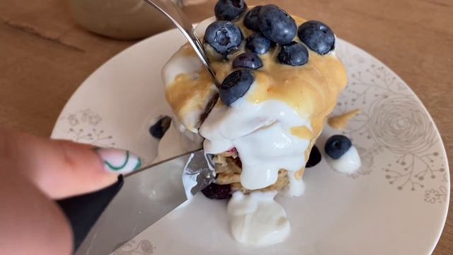 MY FIRST WHAT I EAT IN A DAY | My daily routine смотреть онлайн