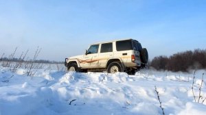 Toyota Land Cruiser 76