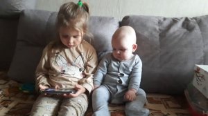 малышу 5.5 мес.,сидим