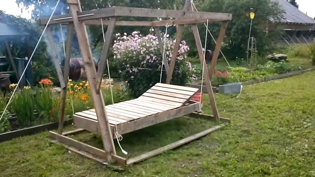 КАЧЕЛИ ИЛИ ЛЕТАЮЩАЯ КРОВАТЬ ДЛЯ ДАЧИ. смотреть онлайн