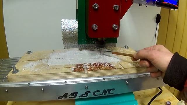 фрезеровка акрила и вопросы о компенсации инструмента.