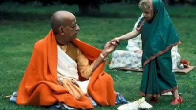 Prabhupada Chanting Japa 16 rounds | Джапа медитация, Шрила Прабхупада , 16 кругов .