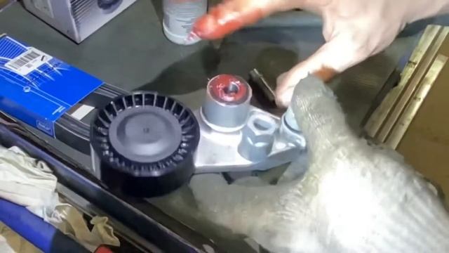 SsangYong Натяжитель сервисного ремня смотреть онлайн