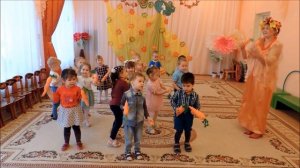 Младшая группа."Что у осени в корзинке?"Первый утренник в детском саду.