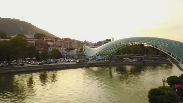 Вечерний Тбилиси. Aerial Shots of Tbilisi. смотреть онлайн