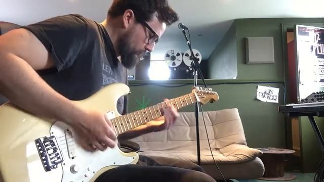 Fender Stratocaster Elite 1985 смотреть онлайн