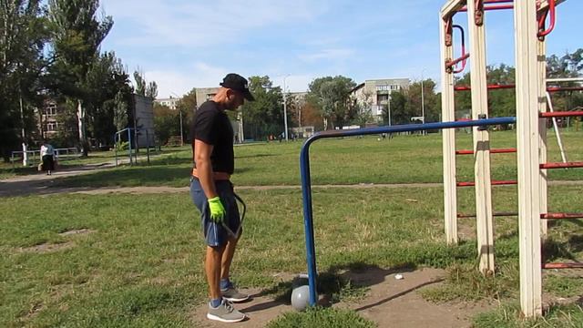 Челленжд / 50 push-ups and 50 sguats with a 32 kg kettlebell смотреть онлайн