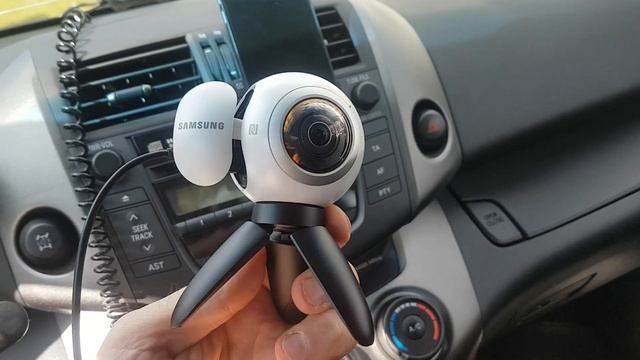 Лучший видеорегистратор для такси. Панорамная аction camera Samsung Gear 360
