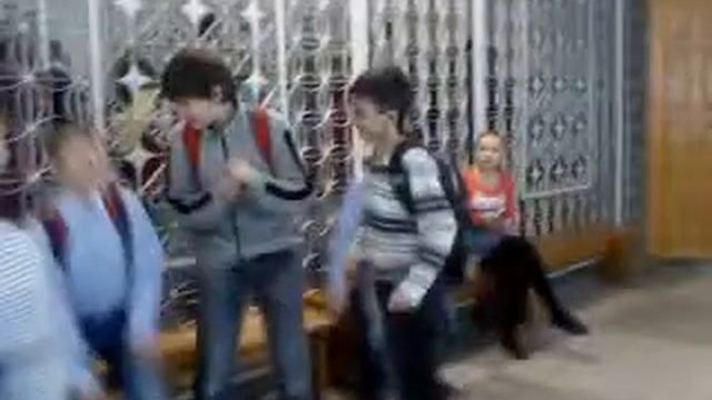 1 день в школе:Брейк-данс смотреть онлайн