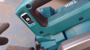 LS002G Makita XGT 40V Max Slide Compound Miter Saw
