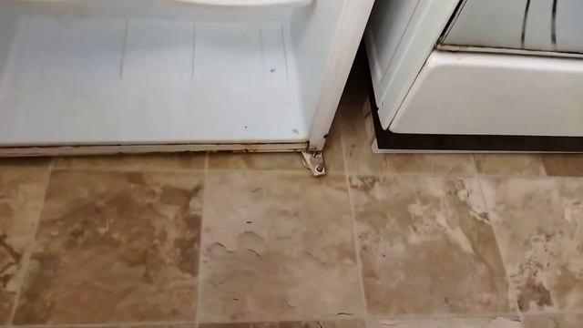 Как перевесить дверь холодильника смотреть онлайн