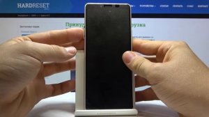 Как вставить Сим-карту и карту памяти в Sony Xperia 10 II — Первые шаги