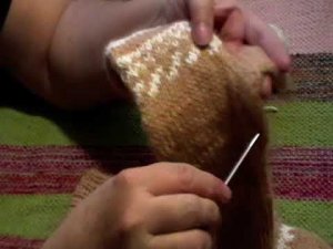 Двойные варежки оказалось не сложно вязать.