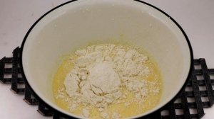 Вкус детства по бабушкиному рецепту! Пышные пончики на кефире в масле на сковороде!