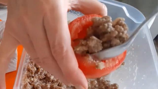 НЕОБЫЧНО И ВКУСНО! Фаршированные помидоры в духовке.