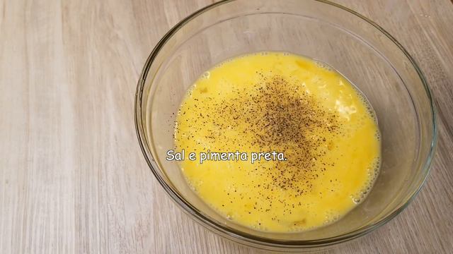 Se tiver ovos e carne moída faça essa receita fácil, rápida e deliciosa!