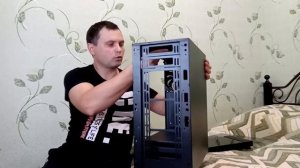 GIGABYTE C200G брендовый корпус
