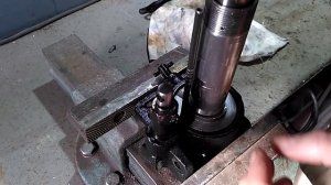 Бюджетный пресс из домкрата.