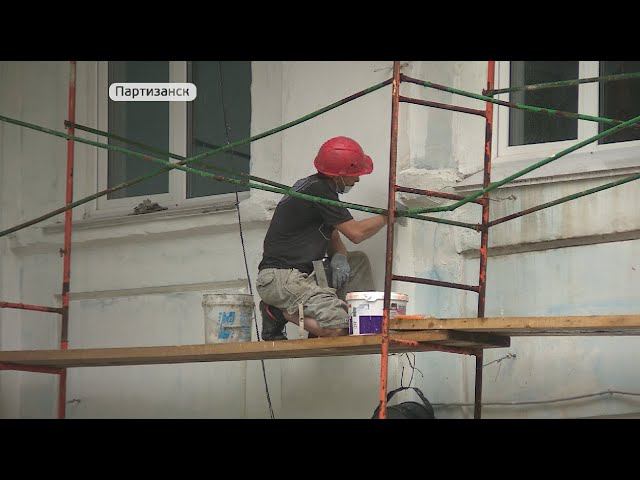 Строители восстанавливают Мариуполь. Российские строители восстанавливают школы. Ремонт партизанск