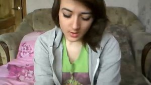 Стоит Сосна , Река жемчужная  течёт......